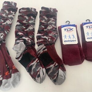 Kids Athletic Camouflage Socks - maroon and Gray
